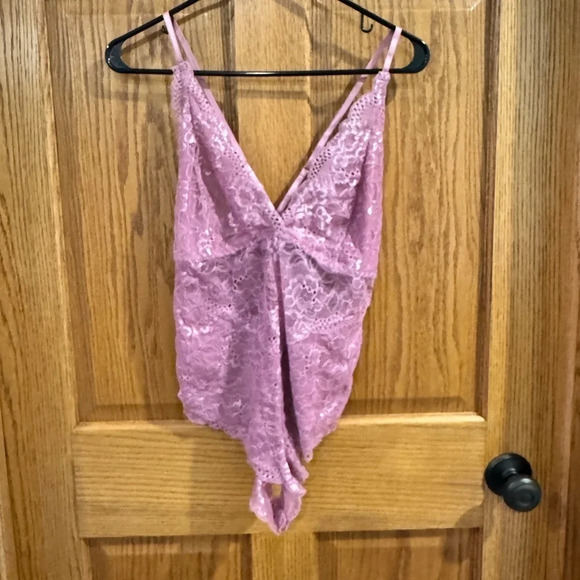 🥰Lilac Lace Lingerie - Picture 1 of 5
